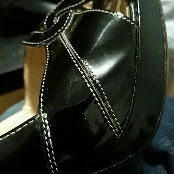 Cole Haan Patent Leather Top Stitched Heels - Picture 4 of 7